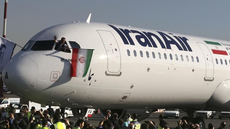 US plans to isolate Iran's airlines as Guards warn