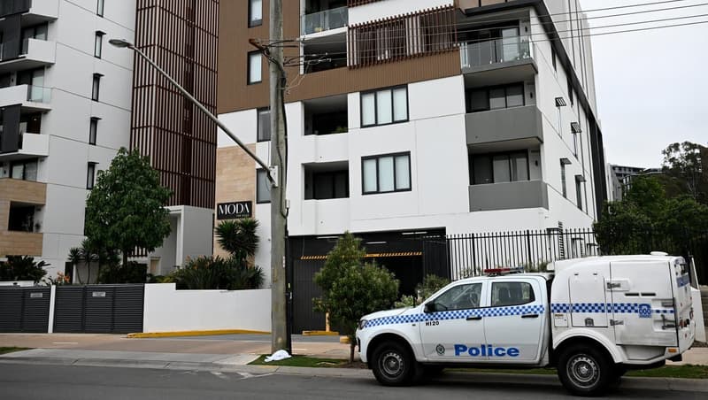 Widened search, gangland probes after boy shot in face
