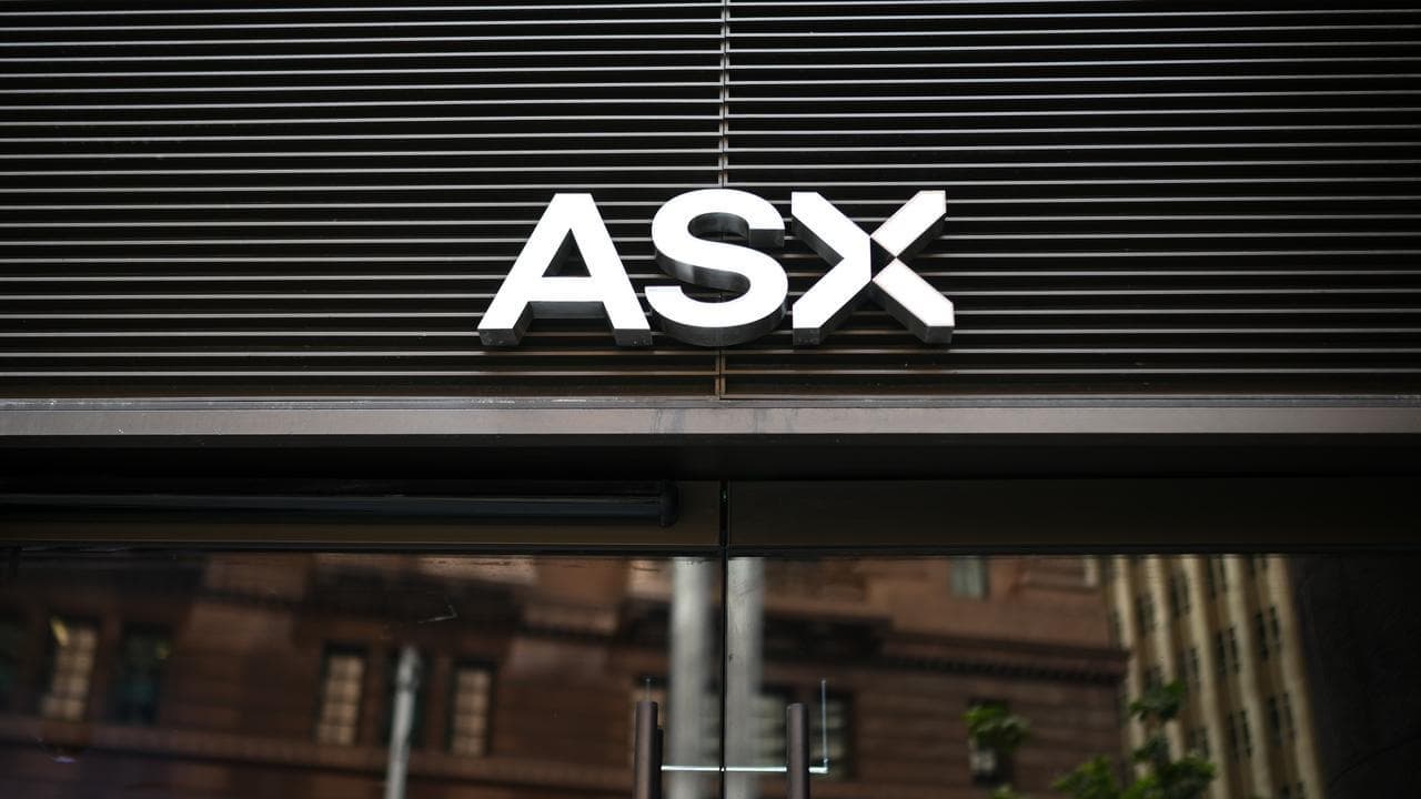 Aussie shares creep higher as tech stocks rally