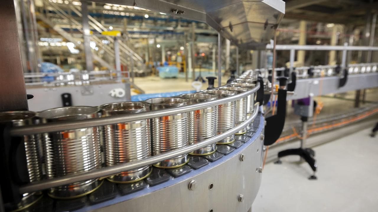 Food icon turns to powder as new items fuel recovery