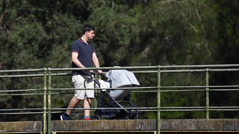 Dad support crucial in calls for parental leave changes