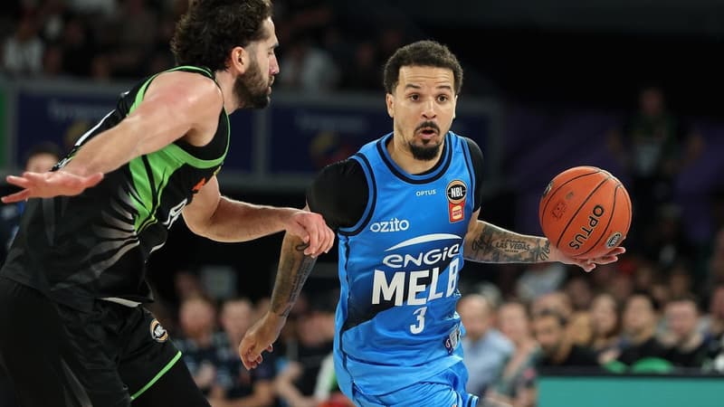 United cruise to easy NBL derby win as Phoenix flop
