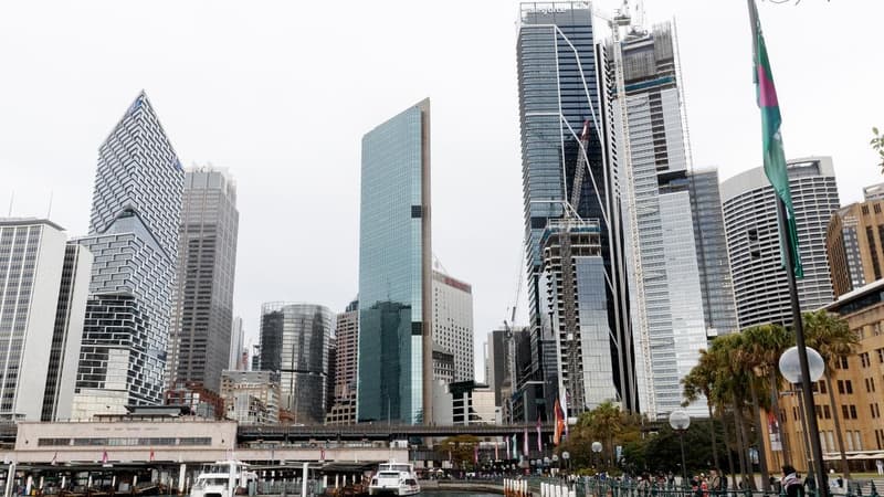 Australian shares suffer fourth straight losing week