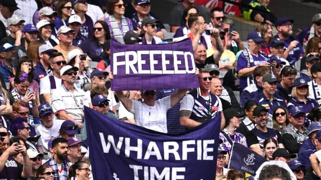 Wharfie Time as Dockers turn MCG purple