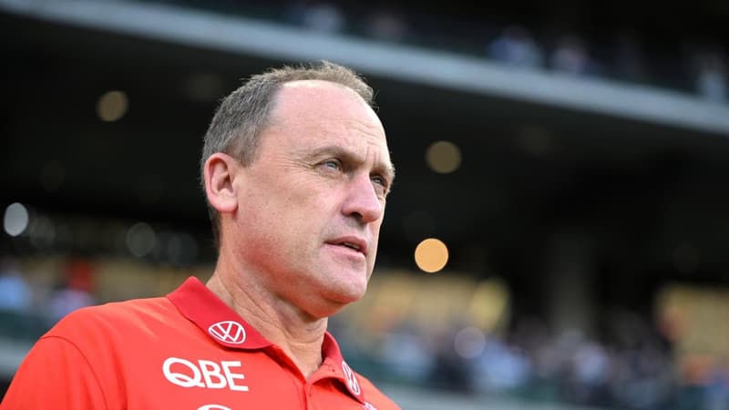 Bombers land premiership coach for key role