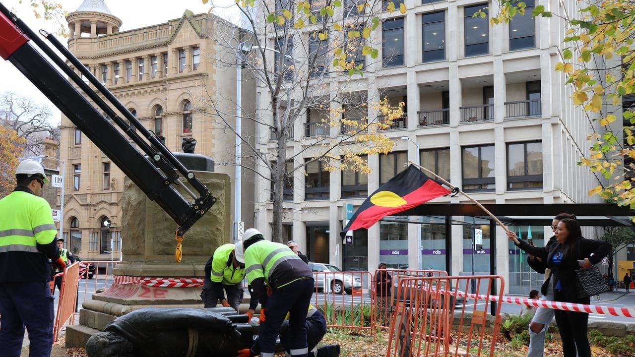 Glimpse at toppled colonial statue's reinterpretation