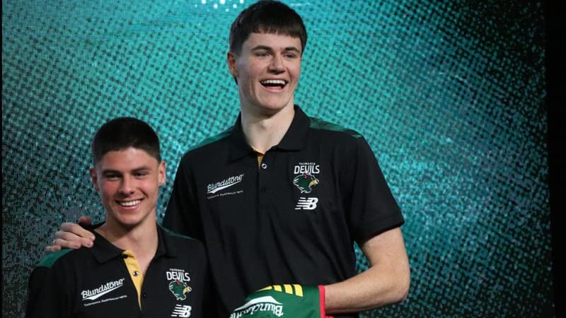 Tasmania Devils unveil top teenagers as first signings