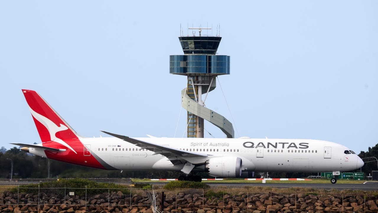 'Under strain': Fatigue examined in airport near misses