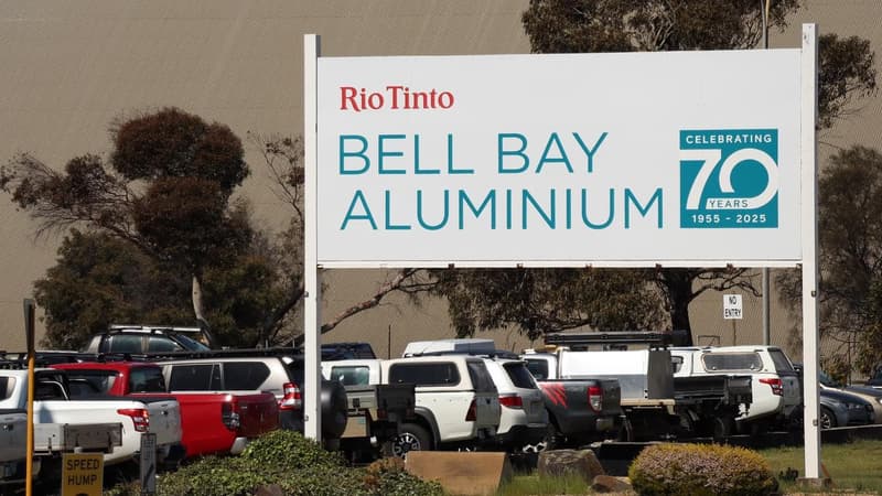 Power provider defends costings after smelter's bailout
