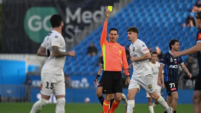 Referees strike over as Football Australia reaches deal