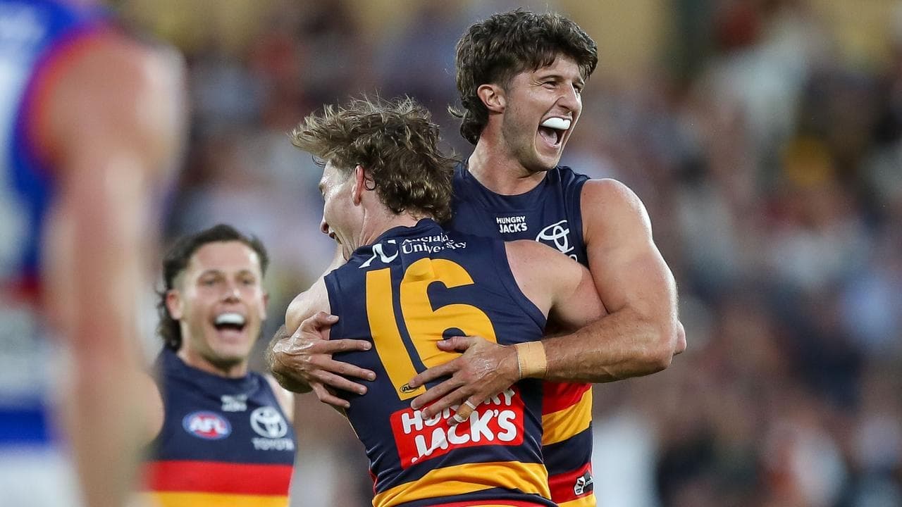 Bulldogs seal free-agency signing of key defender