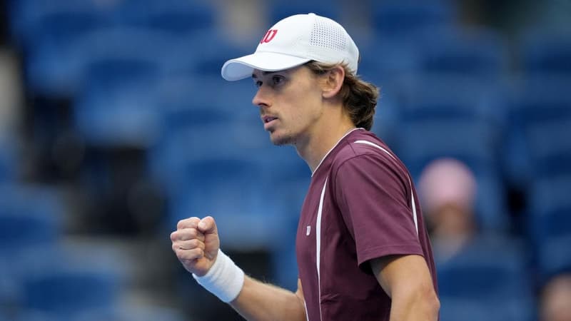 De Minaur into China semis as Djokovic downs Zverev