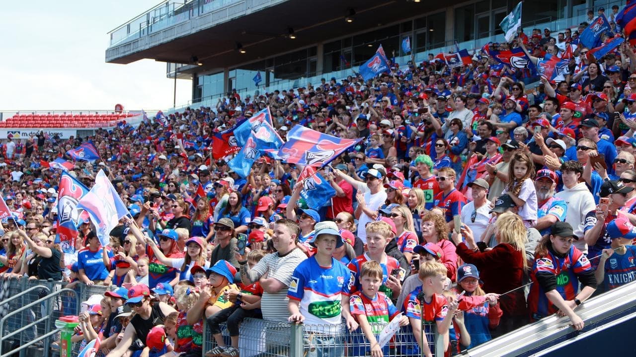 Knights return to fanfare in Newcastle despite loss