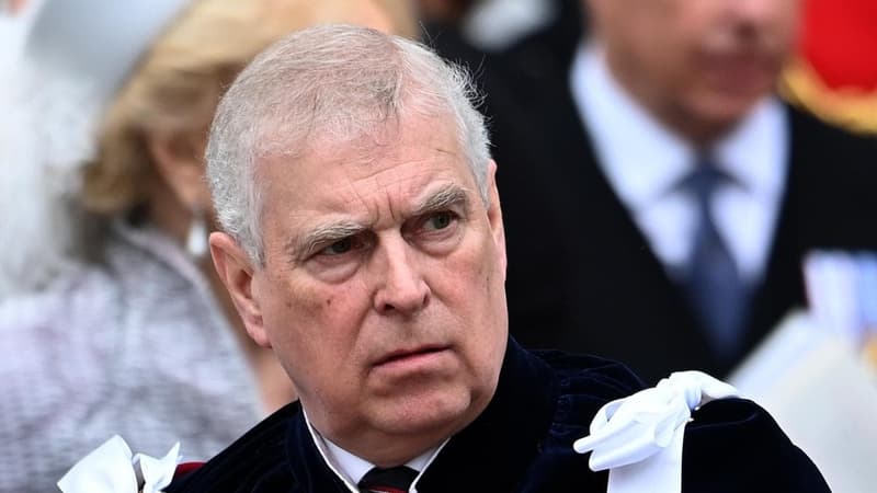 Andrew accuses UK police of 'taking personal items’