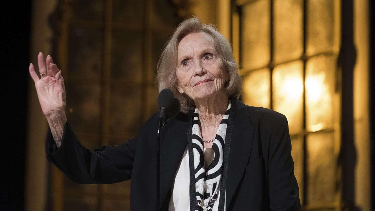 Oscar-winning actress Eva Marie Saint dead at 102
