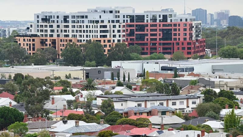 Big bank, real estate site in lockstep on house prices