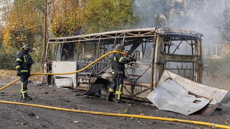 Russian strike on Ukrainian bus stop leaves 30 dead
