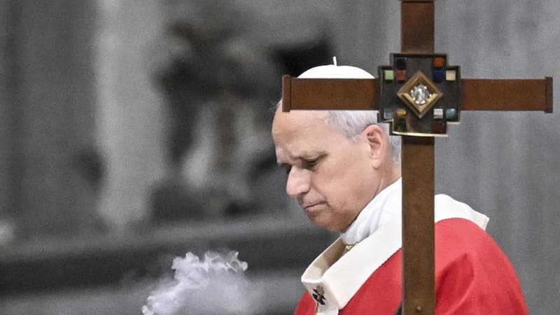 Pope's health scare: 'I entrust myself to your prayers'