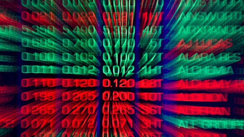 Slumping bank stocks weigh on Australian shares