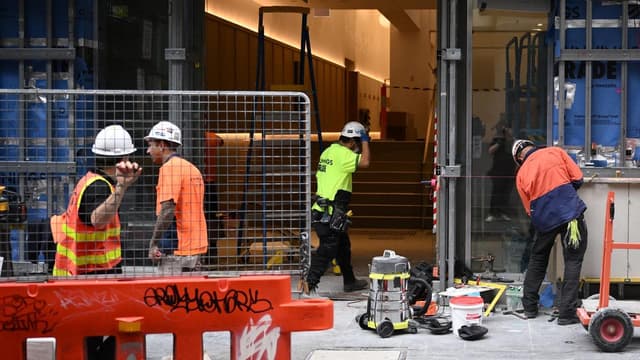 'Underhanded': fears IR reform hits essential workers