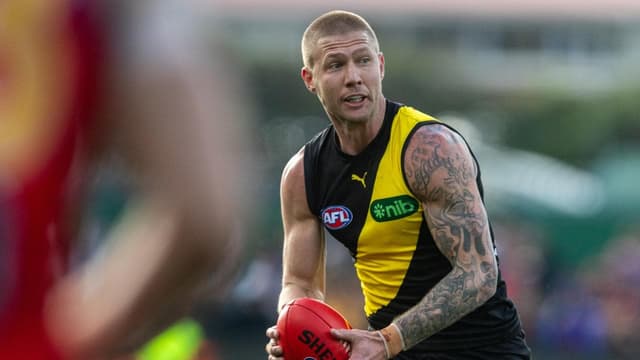 Triple Tiger flag winner joins Dockers, Mzungu promoted