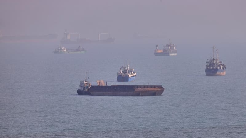 Two ships sink near Hormuz amid surge in attacks