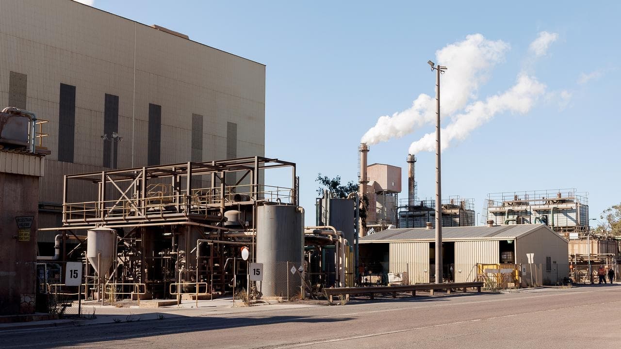 'Payroll challenges' as steel plant workers leave