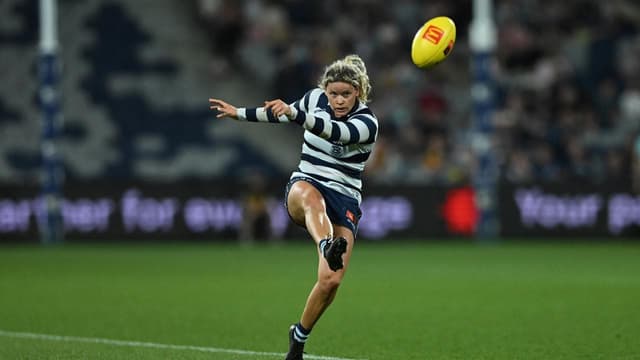 Finals hopes dim for Eagles, Port after AFLW defeats