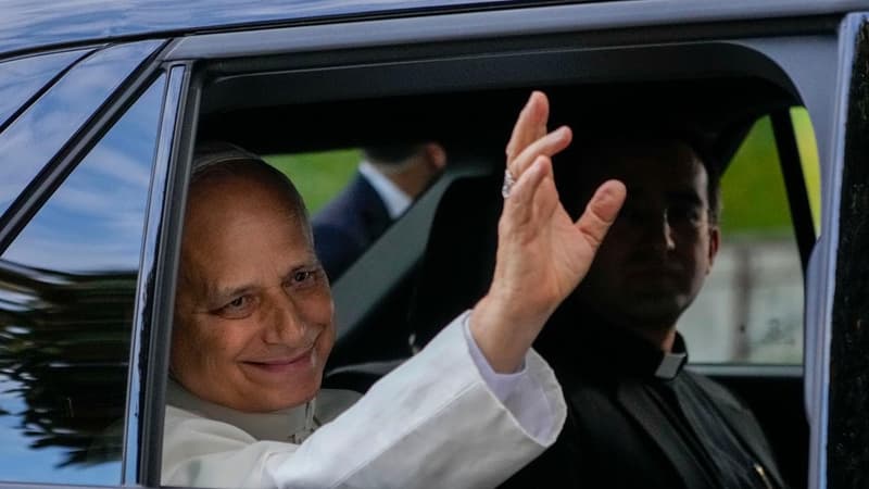 Pope leaves hospital four days after lung surgery