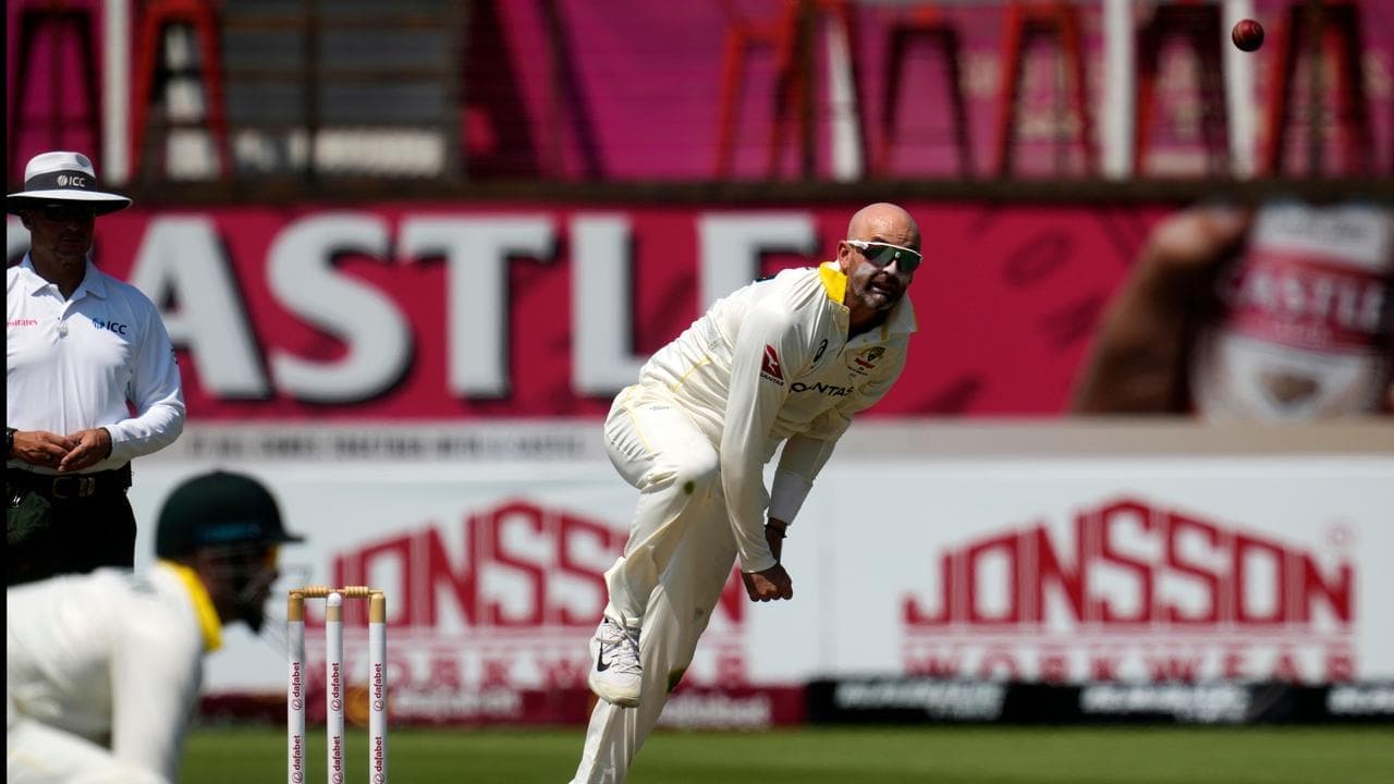 Lyon out as Australia bowl between rain delays
