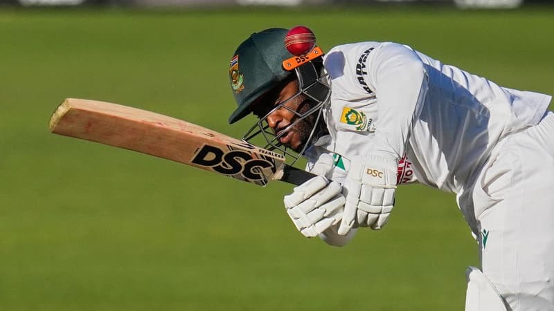Bavuma's ton of courage puts Australia on back foot