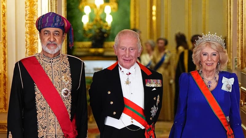 King praises William at banquet for Sultan of Oman