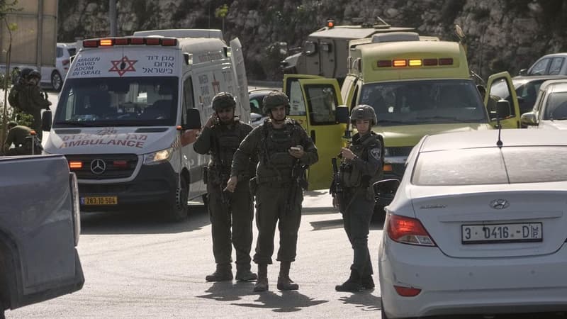 Israel closes West Bank after thwarted 'terror attack'