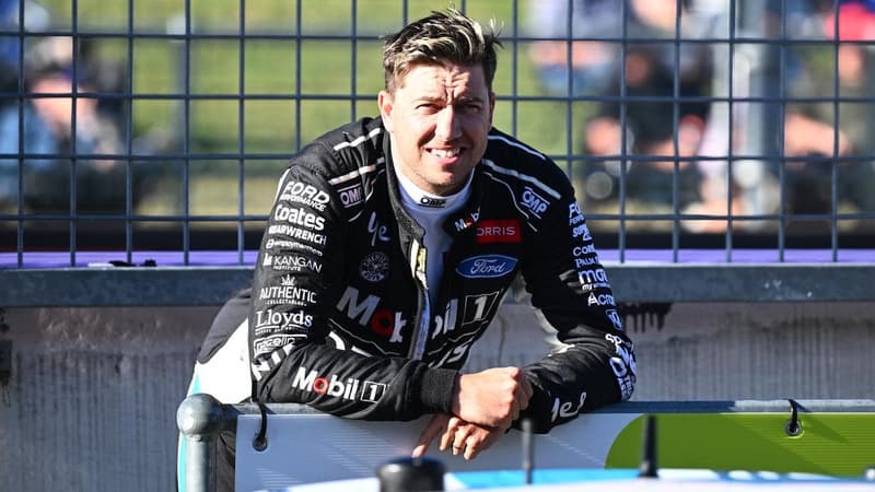 Mostert masters Gold Coast, time penalty causes chaos