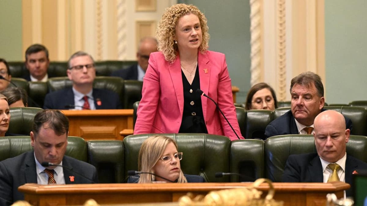 Ex-senator returns to frontline in troubled ministry