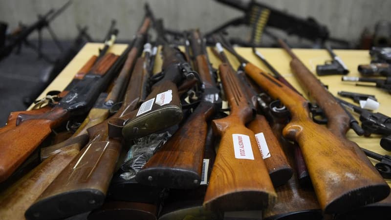 Buyback looms as premier backs 'good people' with guns