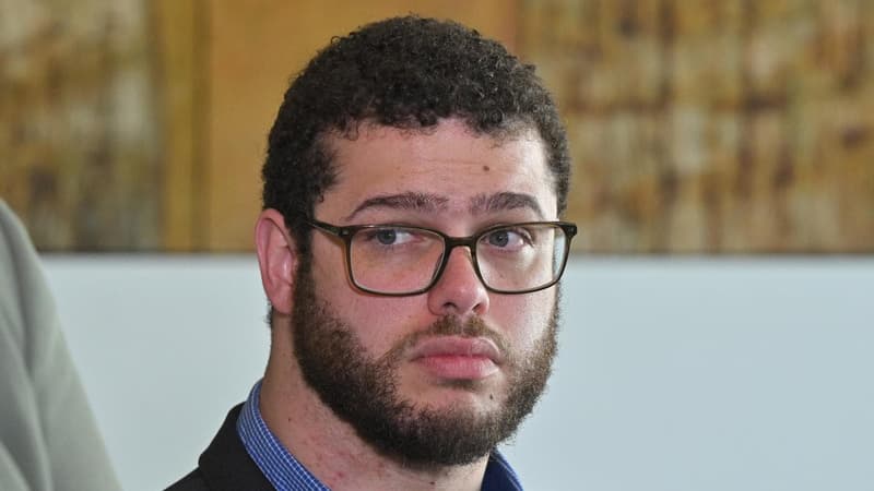 Fabricated headlines distort allegations against Greens senator
