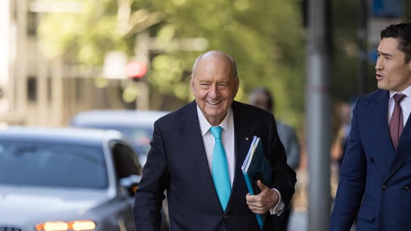 Jones’s alleged teen victim denies lying about groping