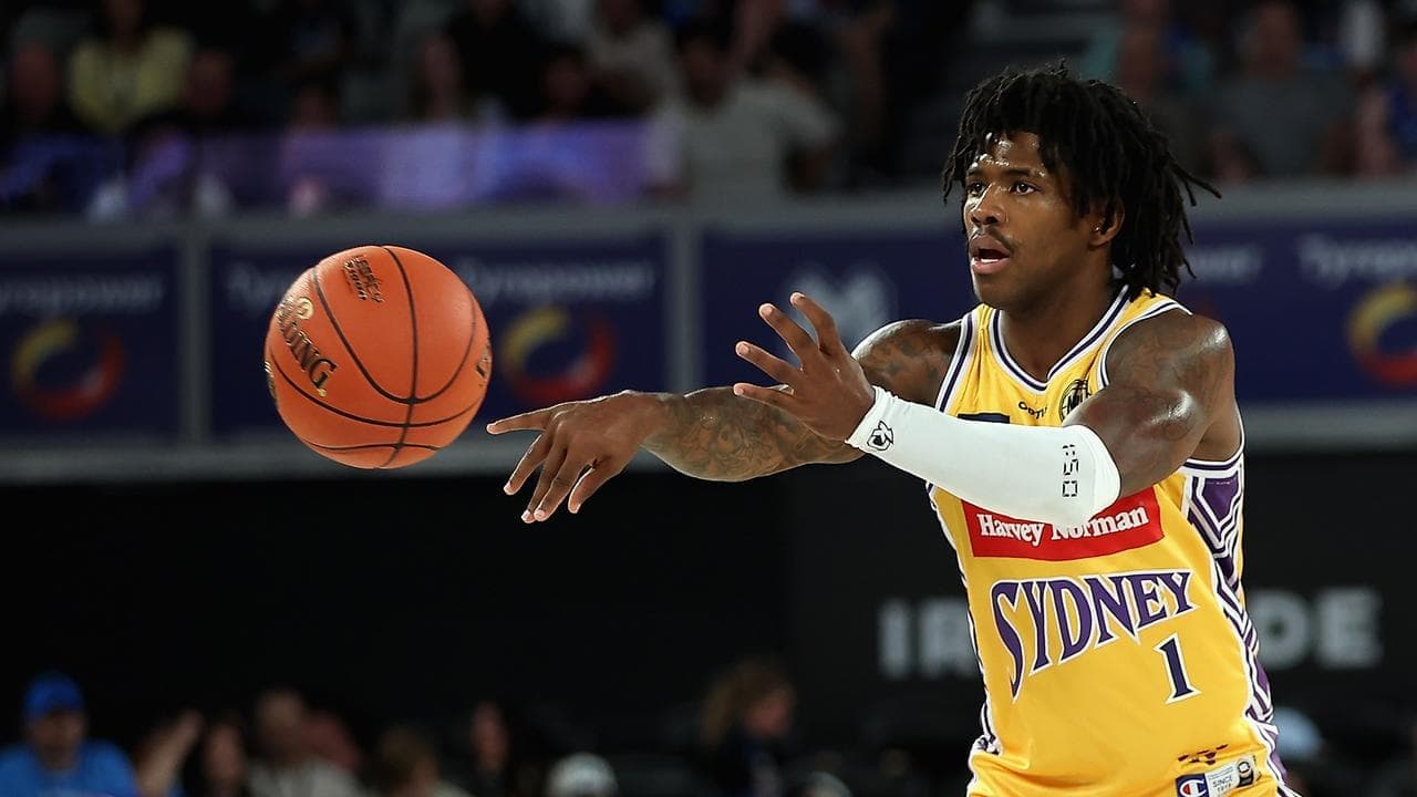 Kings edge JackJumpers in top-of-the table NBL slog