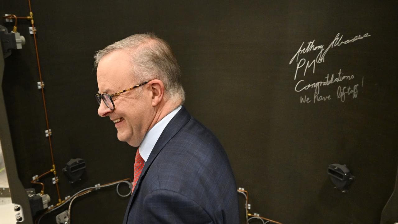 Libs, Labor see govt with different glasses a year on