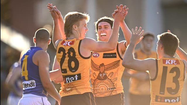 Eagles' coach labels Hawthorn rout 'unacceptable'