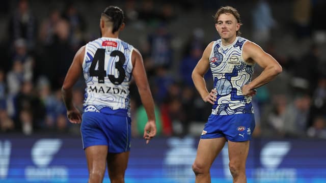 Kangaroos communication breakdown led to bench blunder