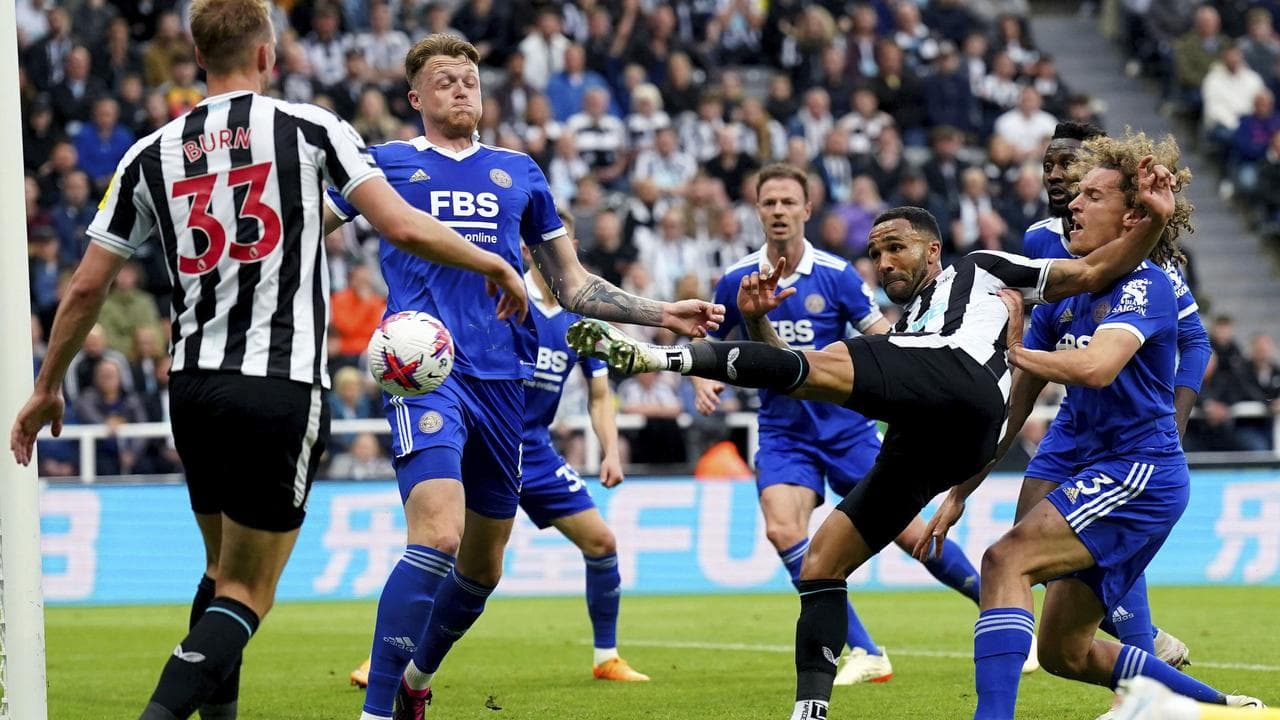 Souttar stars as struggling Leicester secure EPL point