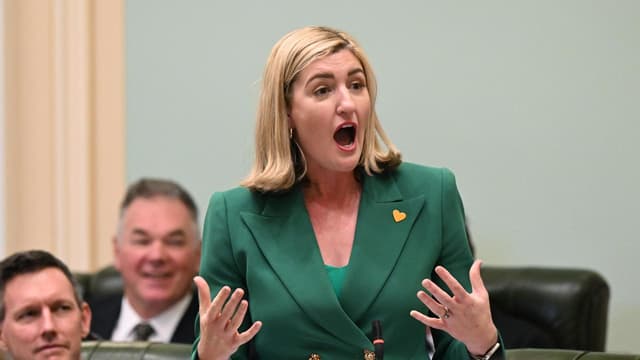 Qld gov defends putting patients up at Sea World Resort