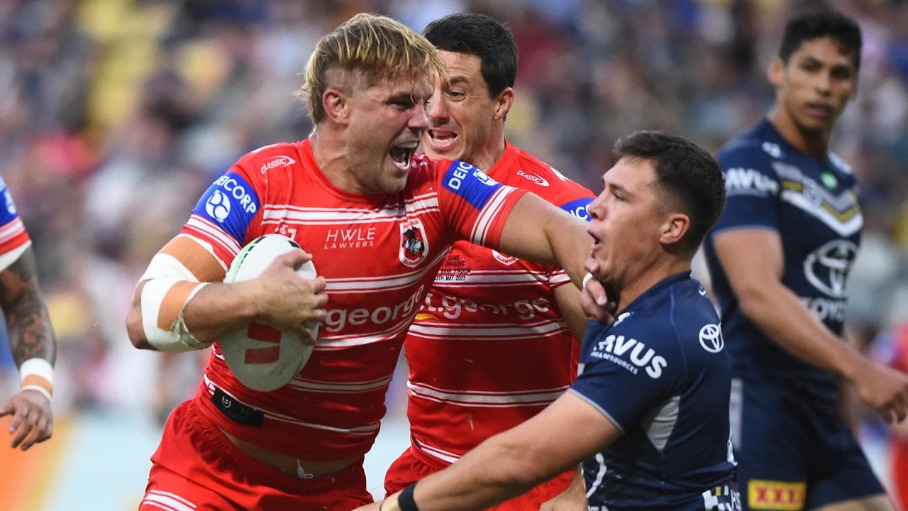 De Belin to stay at Dragons after taking up final year