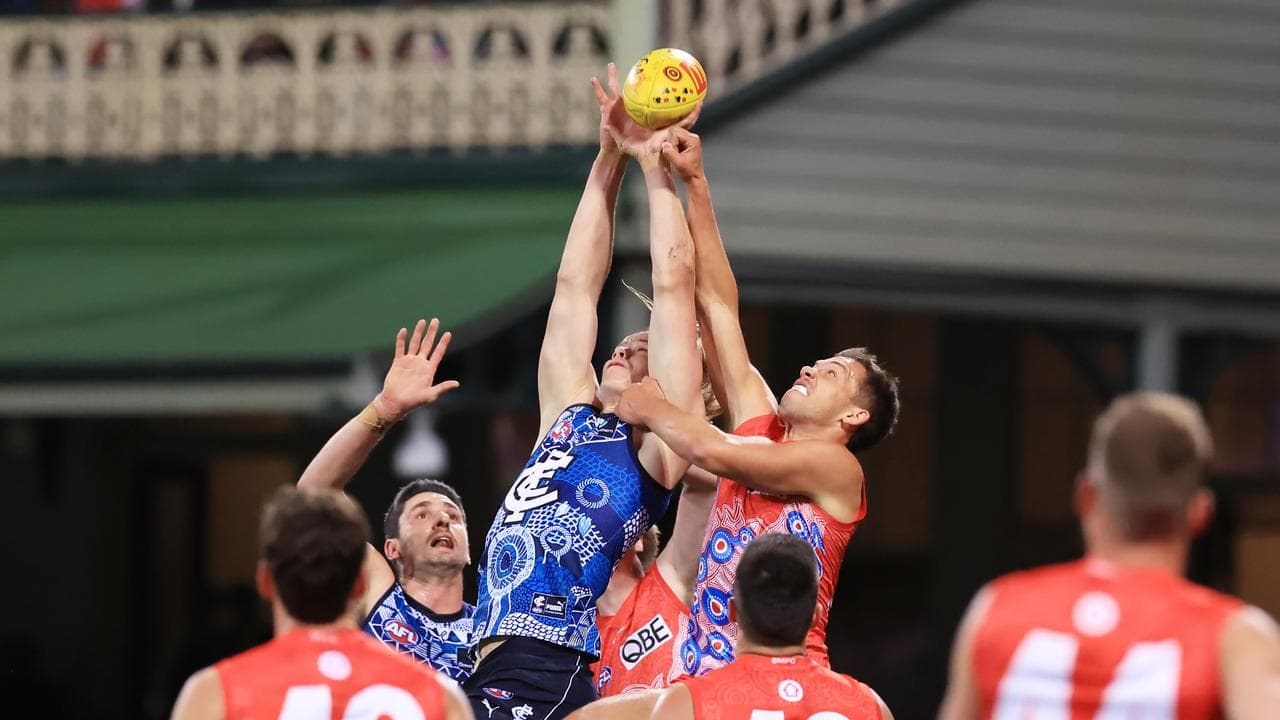 Brave Swans beat misfiring Blues to boost finals hopes