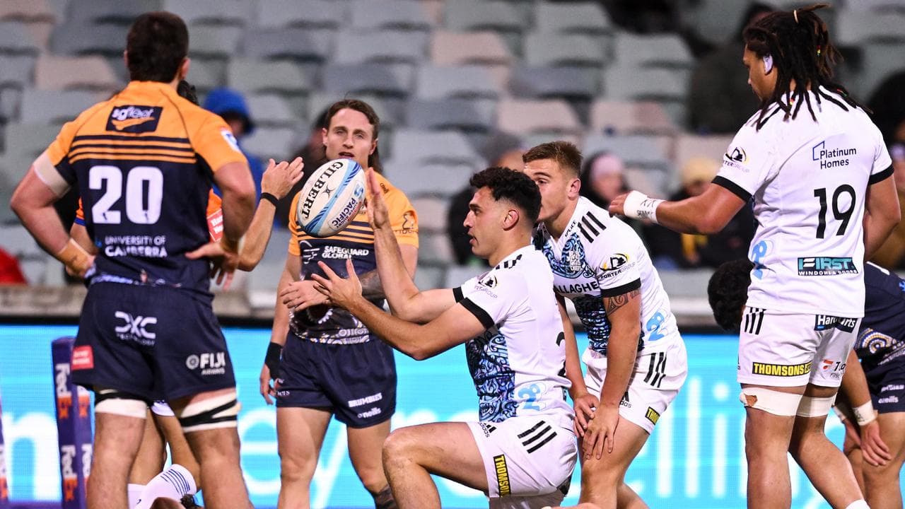 Chiefs beat Brumbies to confirm Super Rugby dominance