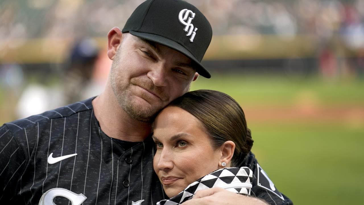 Hendriks lauded after returning to MLB from cancer