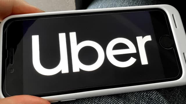 Aust-first deal limits Uber charges in train meltdowns