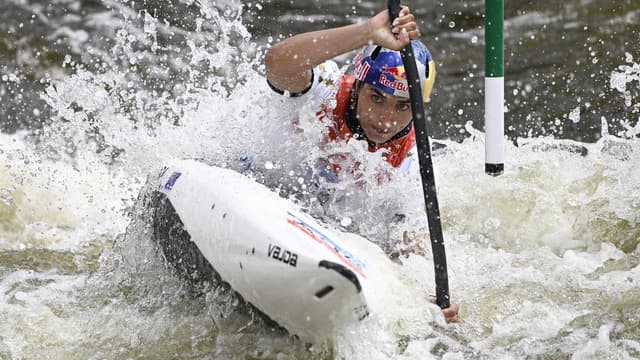 Jessica Fox in dominant World Cup canoe slalom win